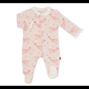 Newborn Magnetic Me Birds of Paradise Footie